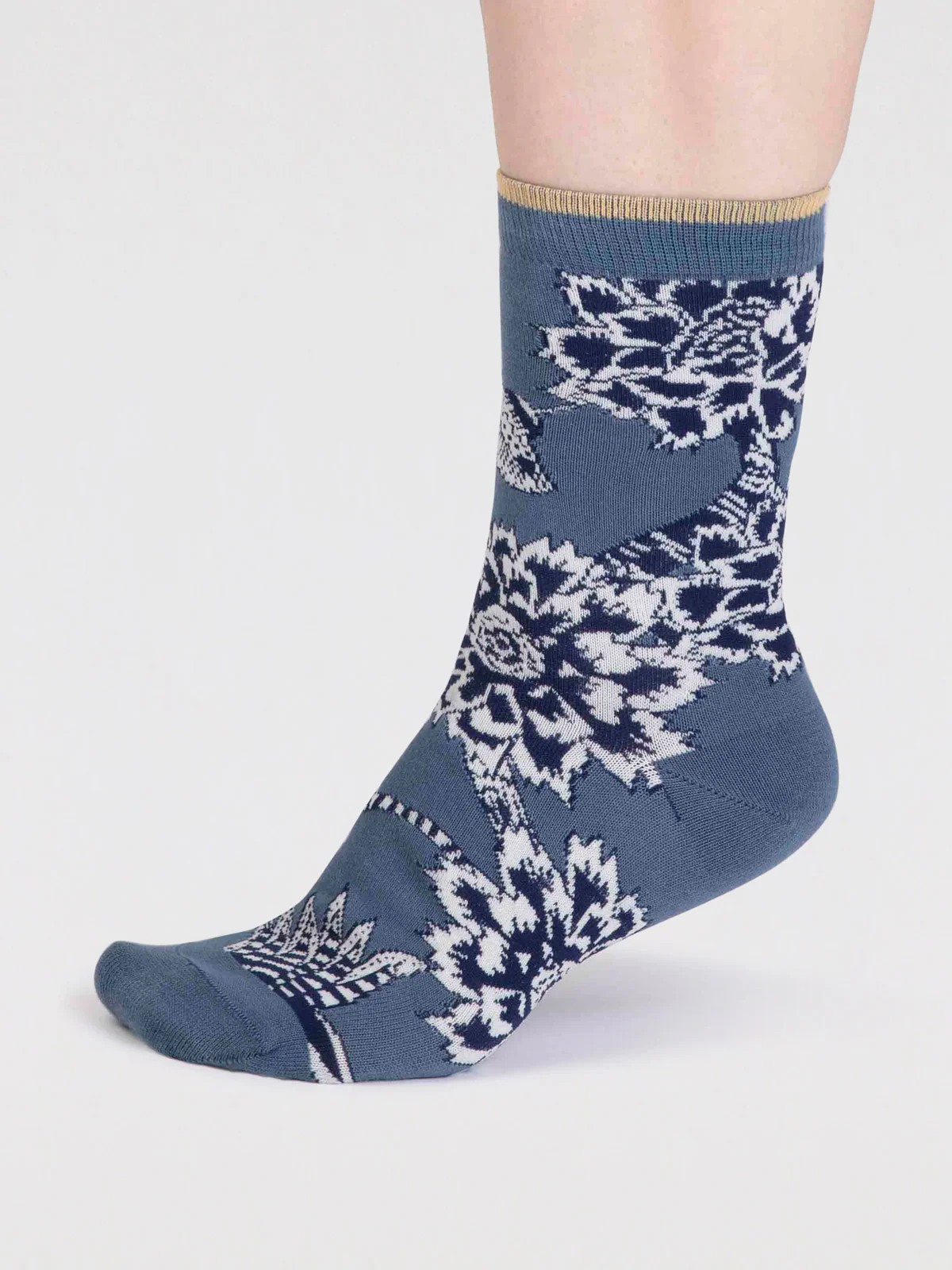 Freja Organic Cotton Abstract Flower Socks - Misty Blue - Flockneti