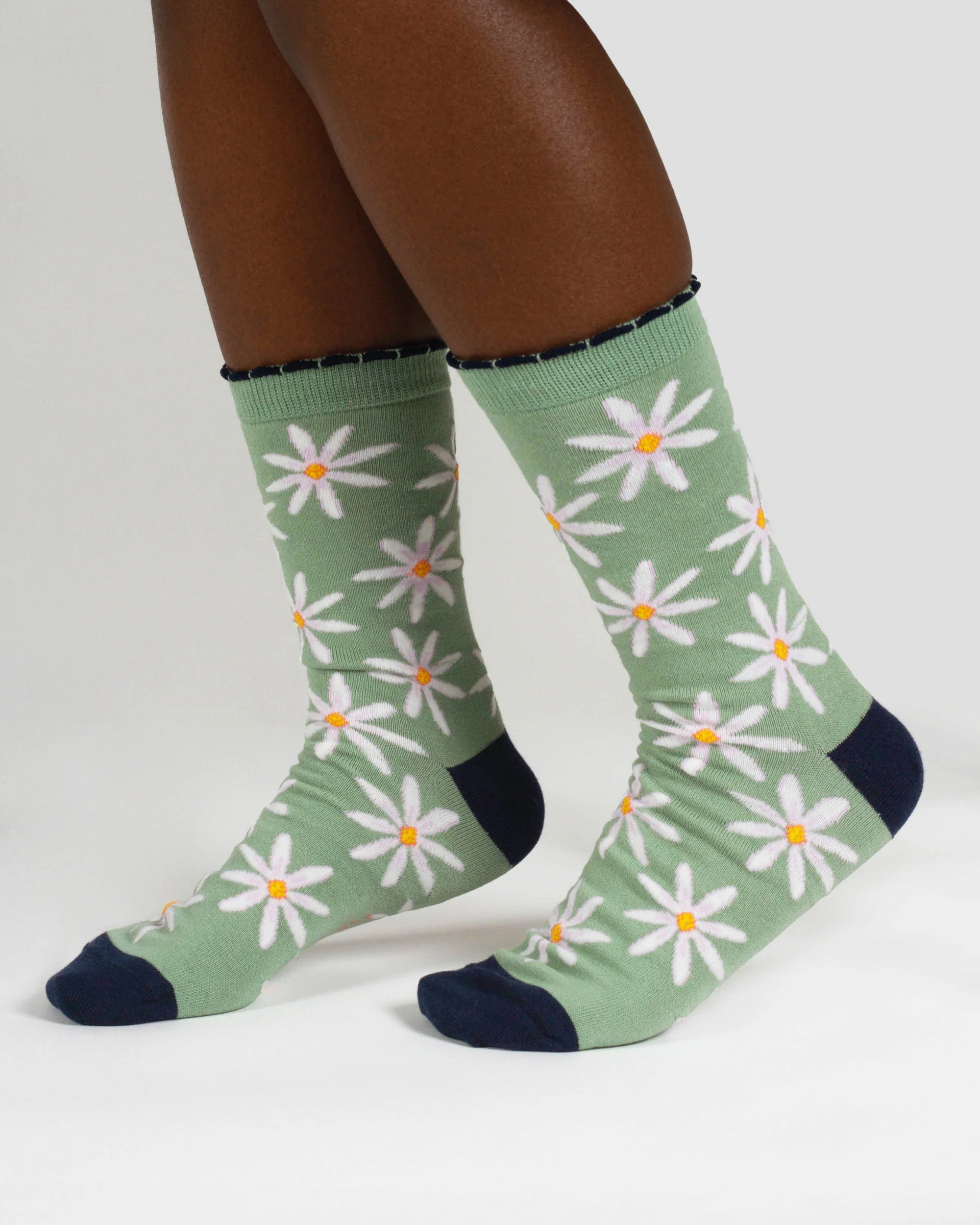 Womens April Birth Flower Sock - Daisy - Flockneti
