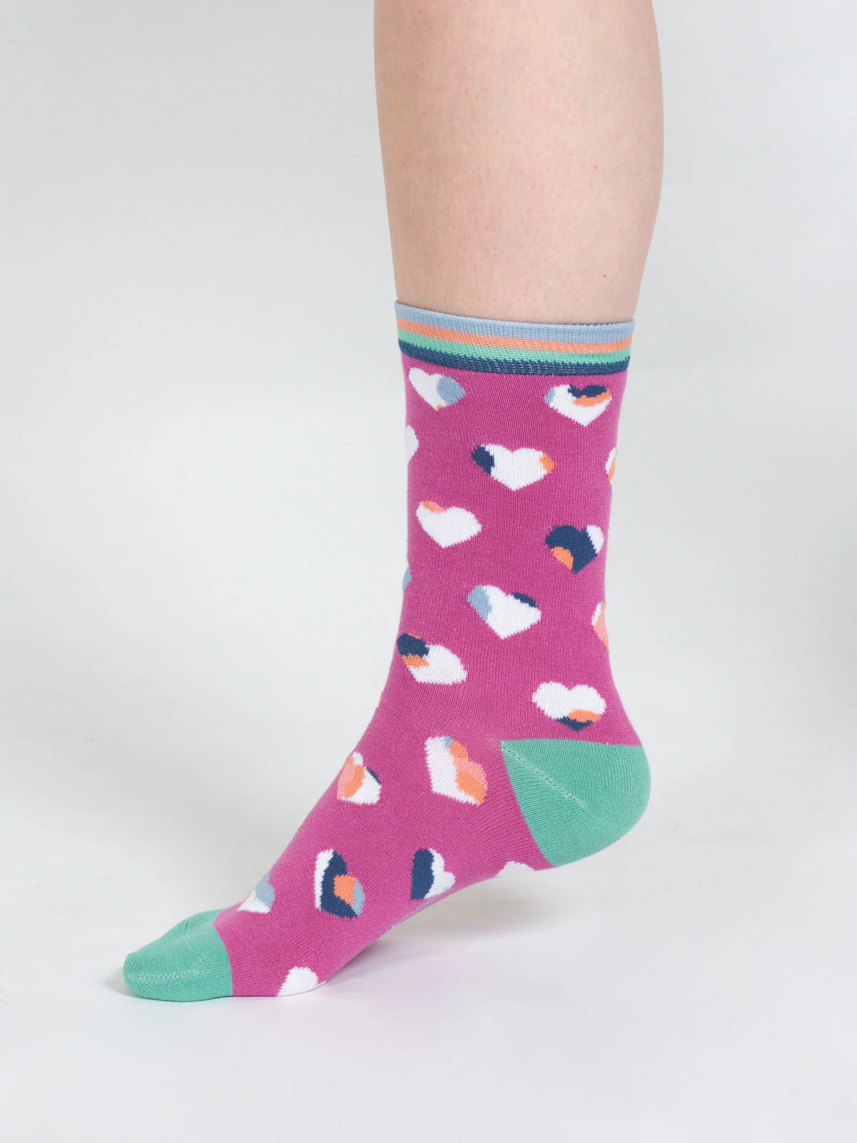 Leopard Heart Bamboo Socks - Purple - Flockneti