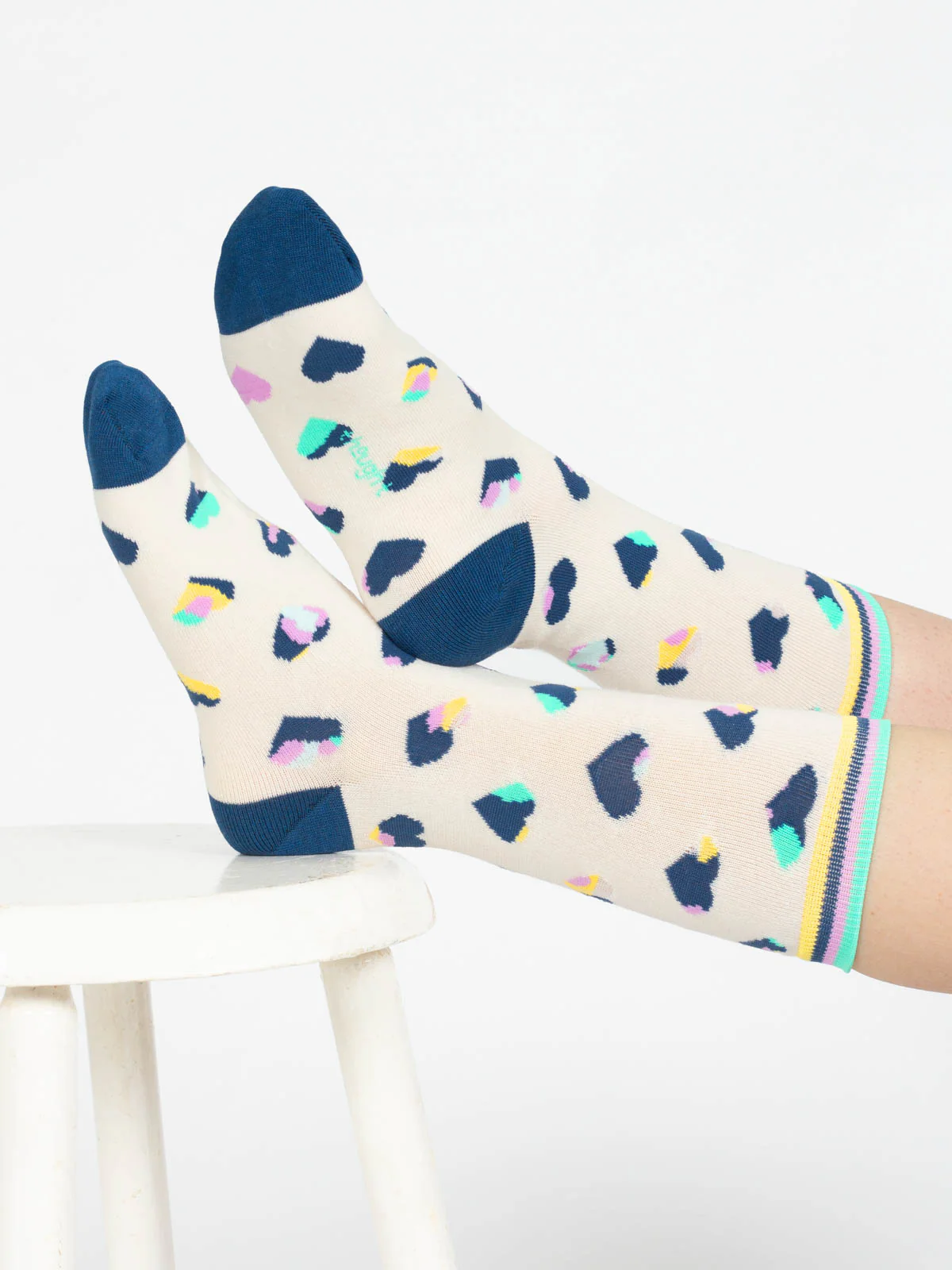 Leopard Heart Bamboo Socks - Ecru - Flockneti