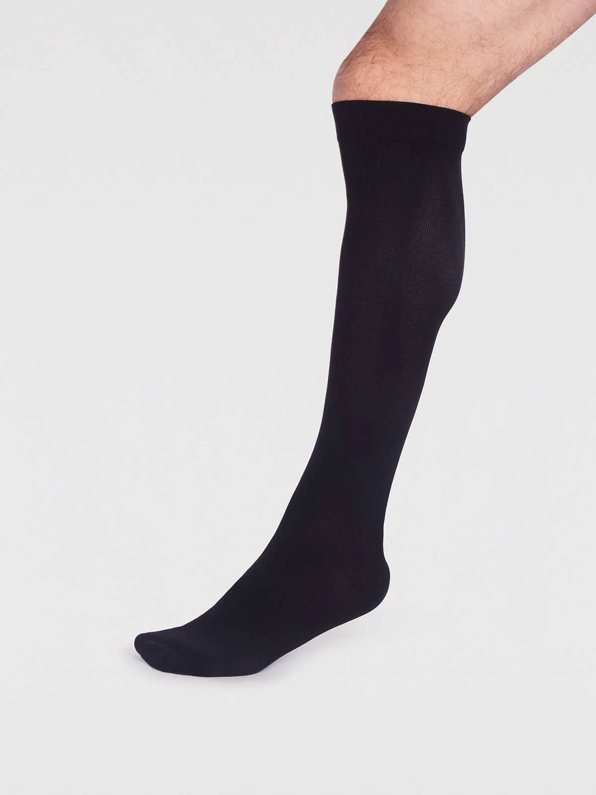 Essential Recycled Nylon Compression Flight Socks - Black - Flockneti