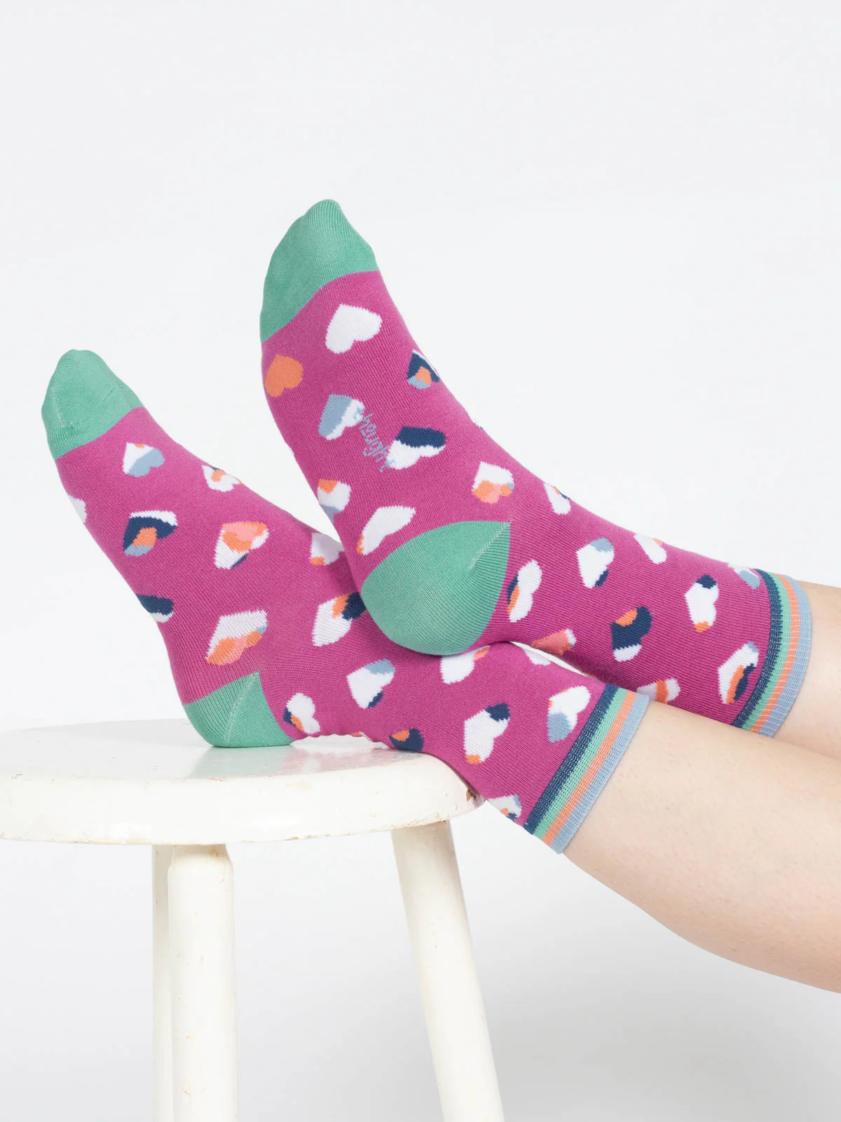 Leopard Heart Bamboo Socks - Purple - Flockneti