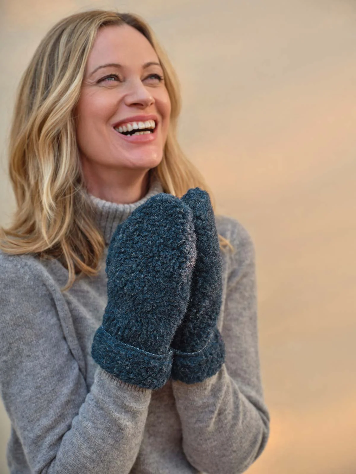 Shearling Hooded Mitten - Dark Blue - Flockneti