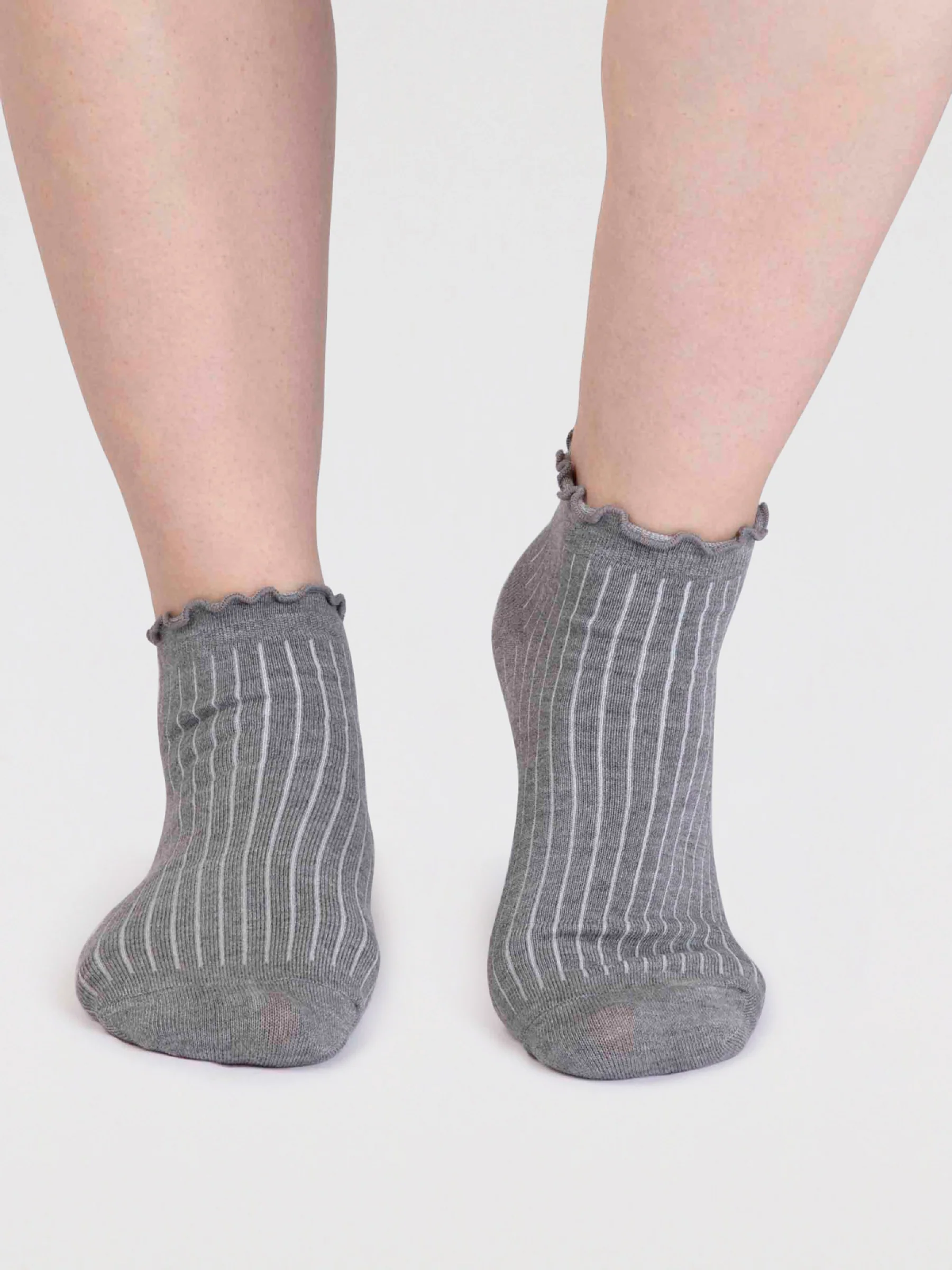 Dacia Bamboo Frill Top Ankle Socks - Grey Marle - Flockneti