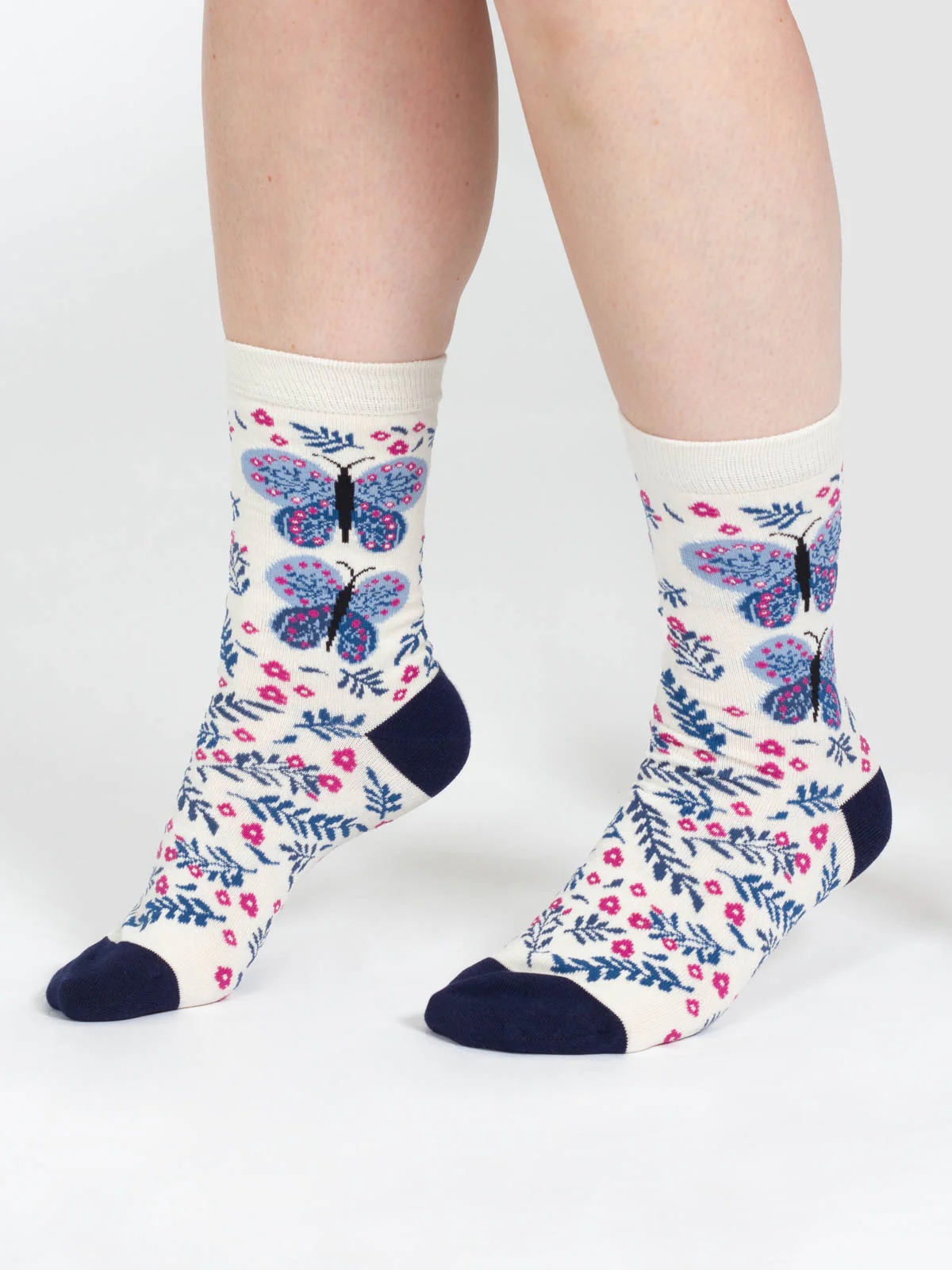 Floral Insect Bamboo Socks - Ecru Butterfly - Flockneti