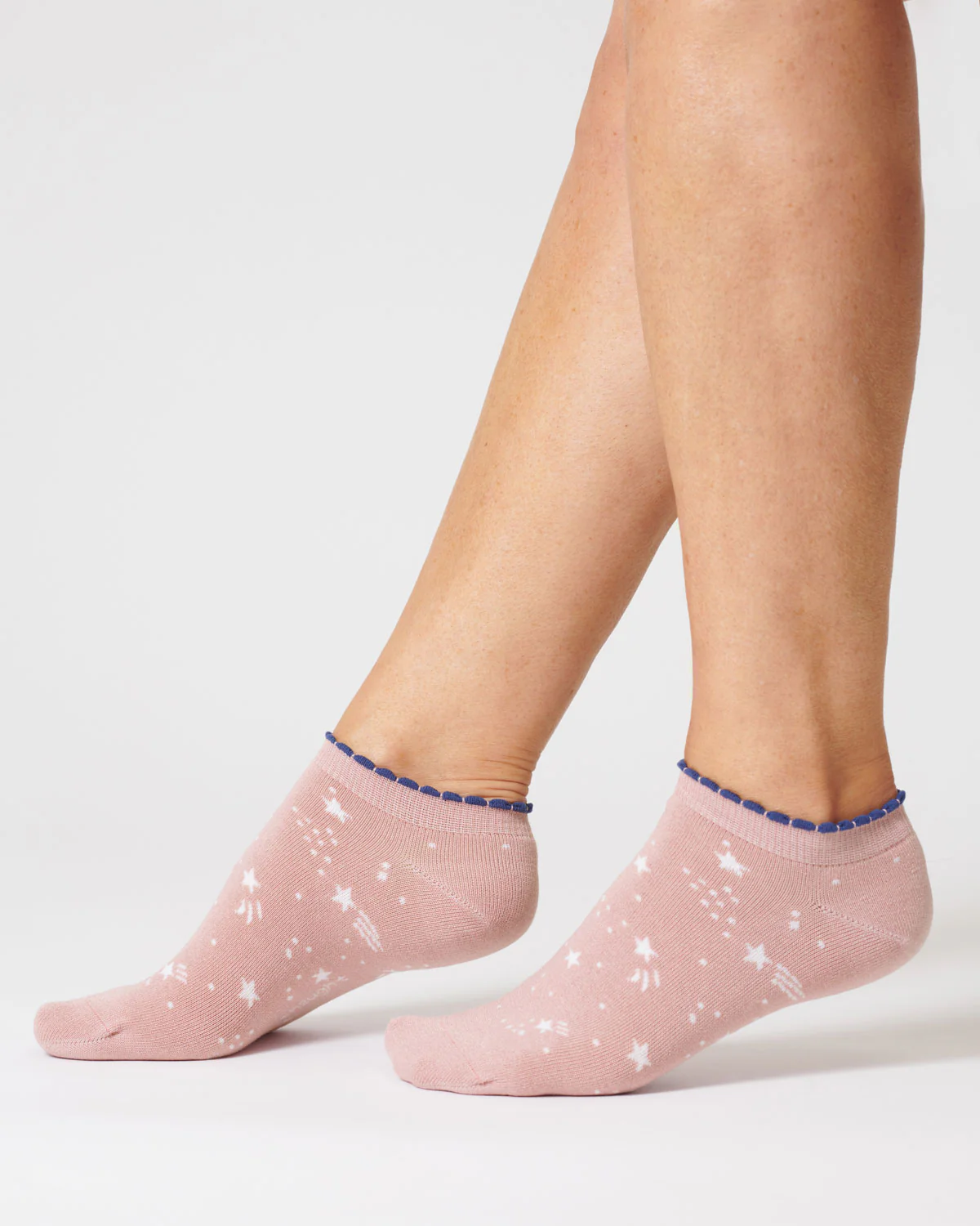 Womens Starry Organic Cotton Trainer Socks - Blush Pink - Flockneti