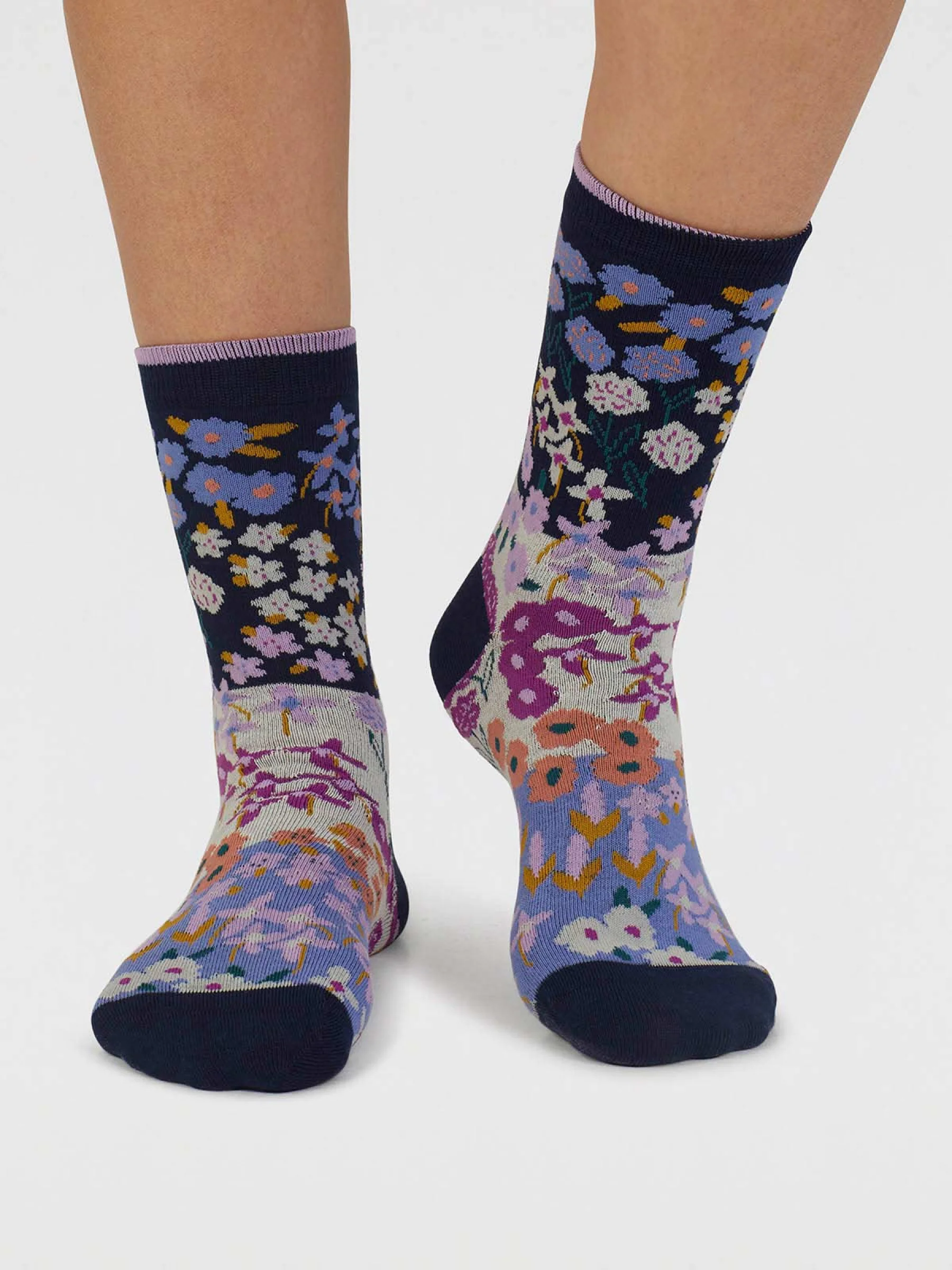 Marguerite Floral Organic Cotton Socks - Navy - Flockneti